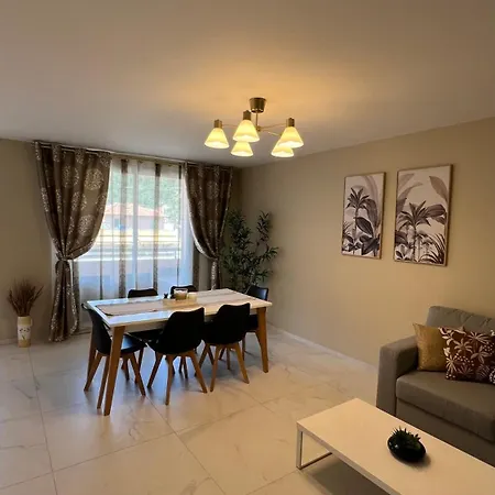 Super - A 5 Min A Pieds ! *