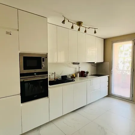 Super - A 5 Min A Pieds ! Nice