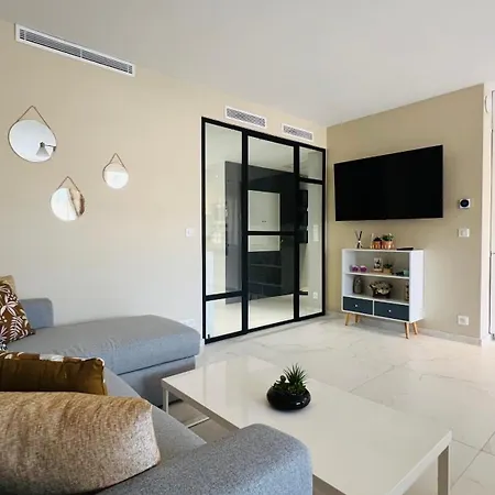 Apartment Super - A 5 Min A Pieds !